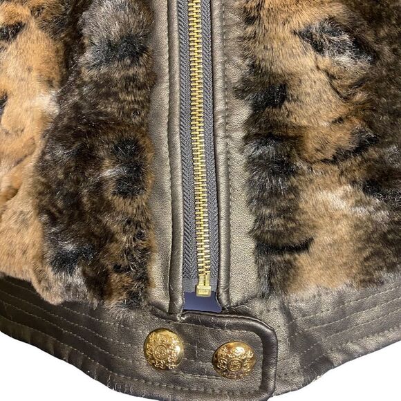 Big Chill Brown - Tan Faux Fur Vest Size S - Picture 4 of 9